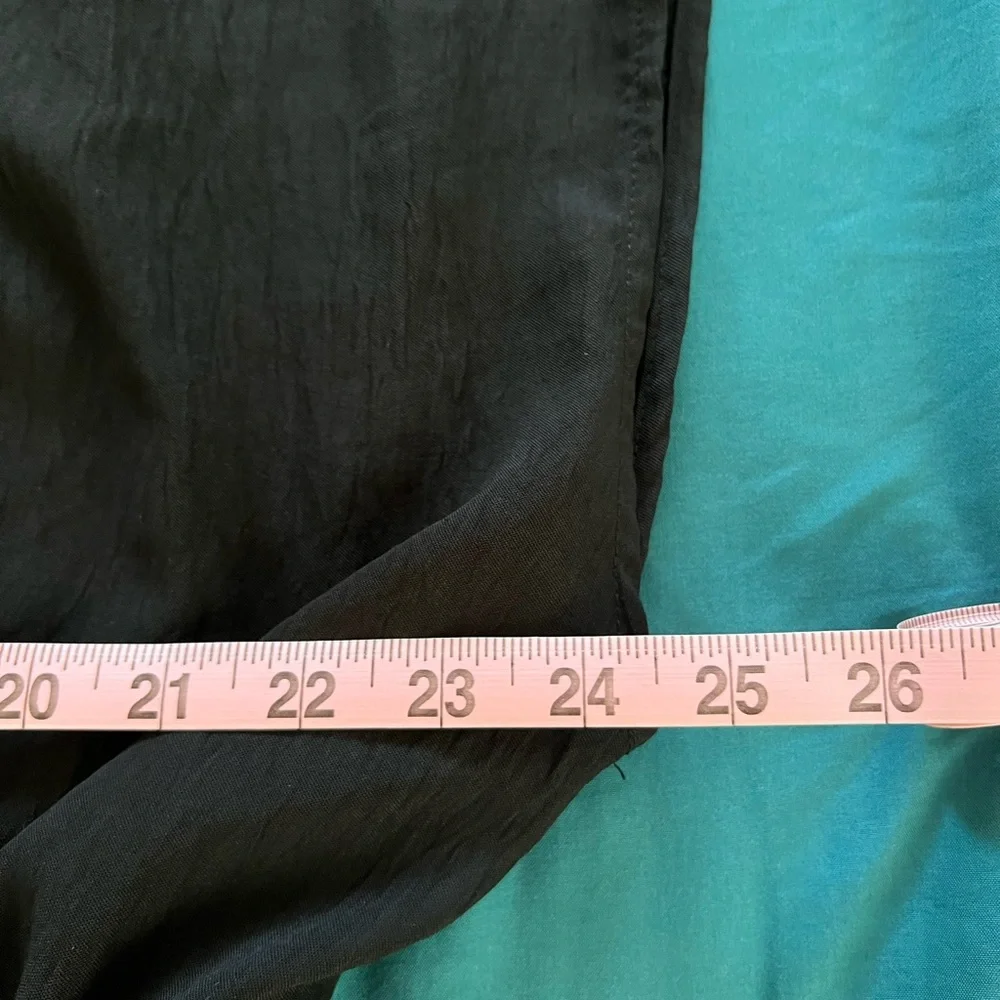 Torrid Black short sleeve dress - Picture 7 of 9